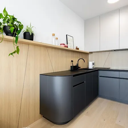 Eurovea Tower Retreat With Parking * Братислава