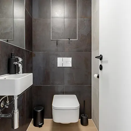 Апартаменты Eurovea Tower Retreat With Parking Братислава