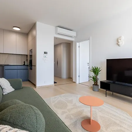 公寓 Eurovea Tower Retreat With Parking